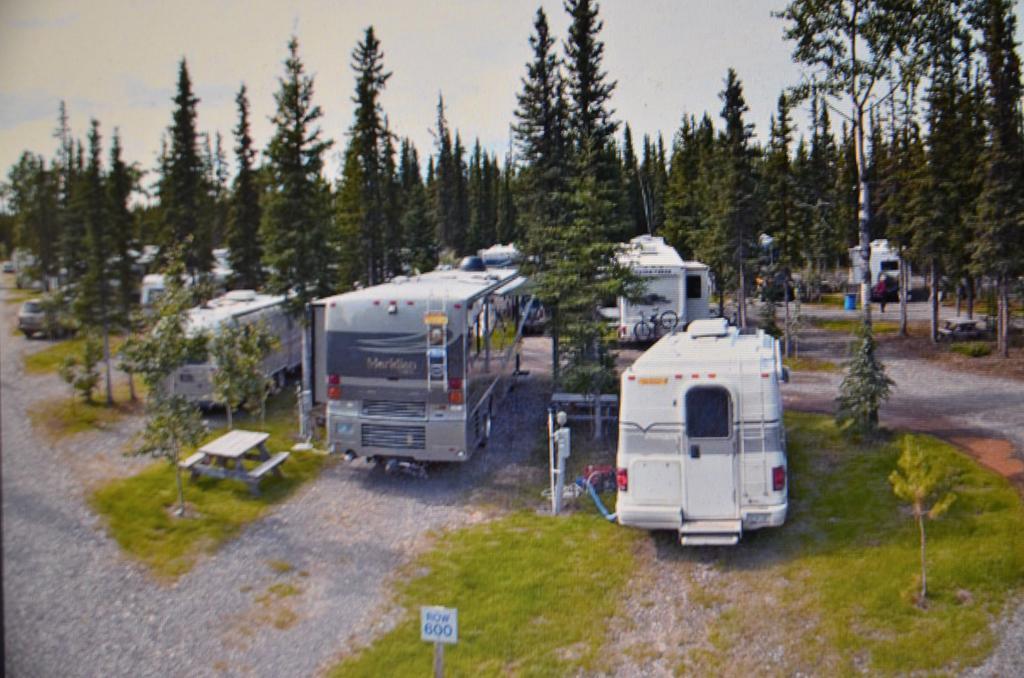 Tok Rv Village And Cabins Стая снимка